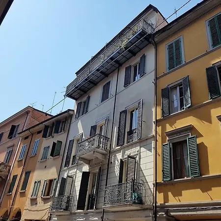 Mascarella House * Bologne