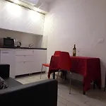 Mascarella House Болонья